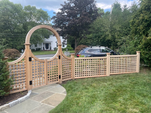Single Halo Cedar Arbor