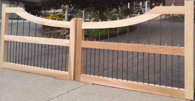 Montauk Concave Driveway Gate (modified)